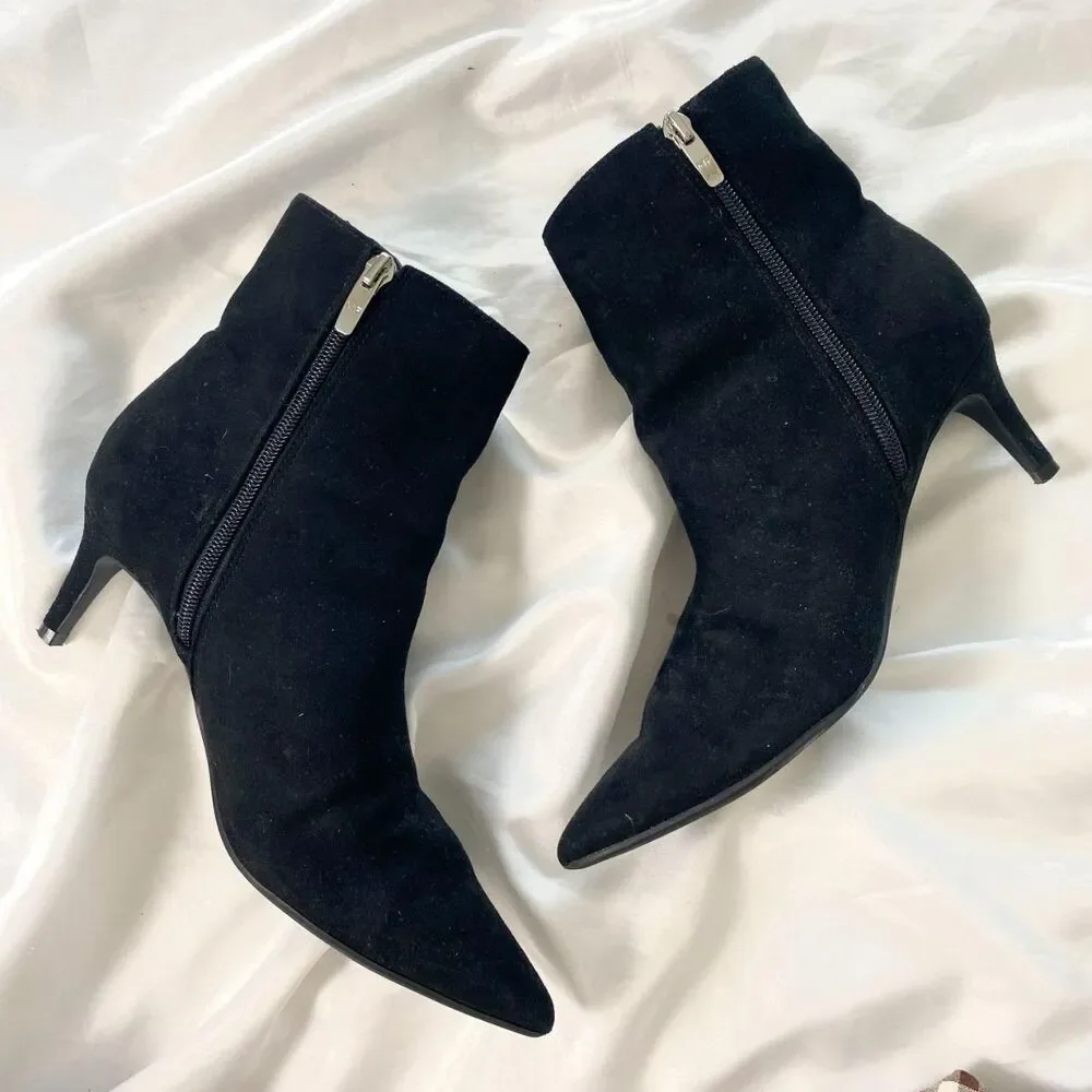 Marc Fisher Glorry Bootie / Black Kitten Faux Suede Heel Ankle Boots Size US 8